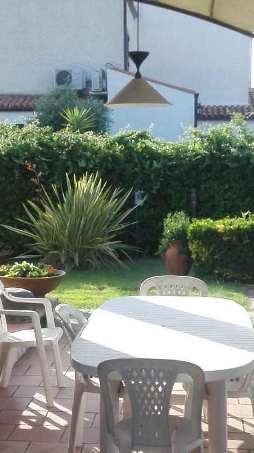 La Casa Di Angelo E Gladys Villa Bella Farnia Eksteriør billede